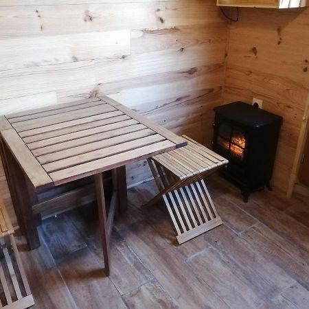 Patrice Et Chrstel Cabane En Bois Chatuzange-le-Goubet Exteriér fotografie